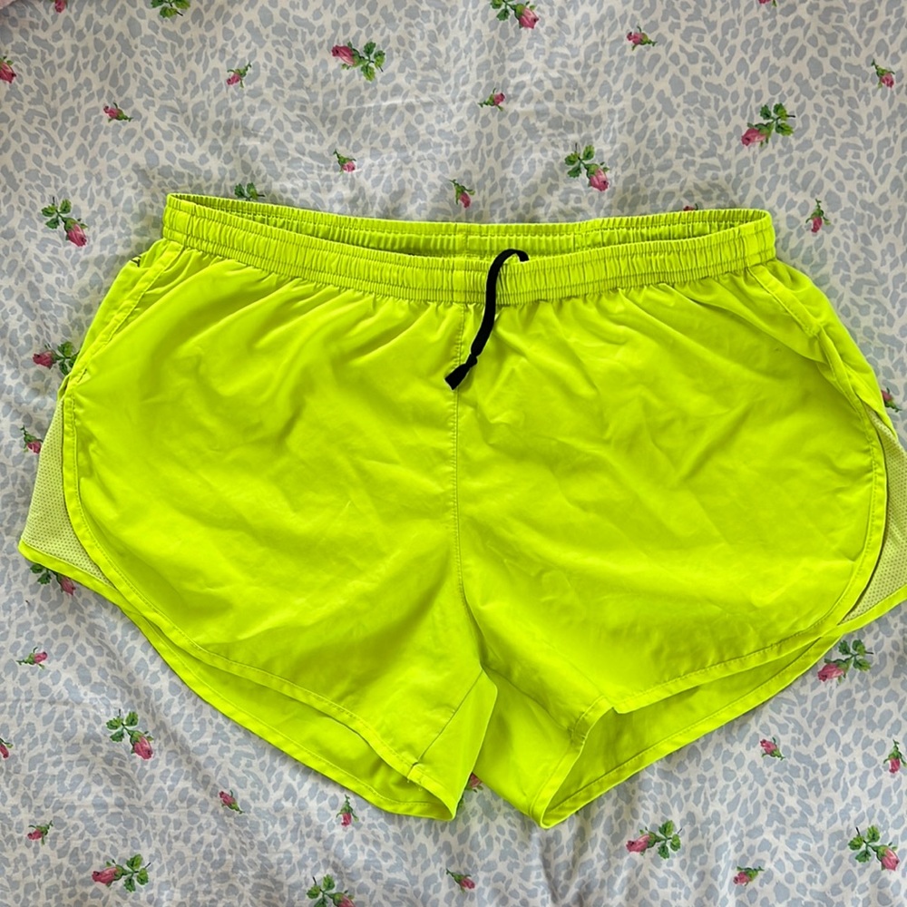 Women’s Nike Tempo Shorts